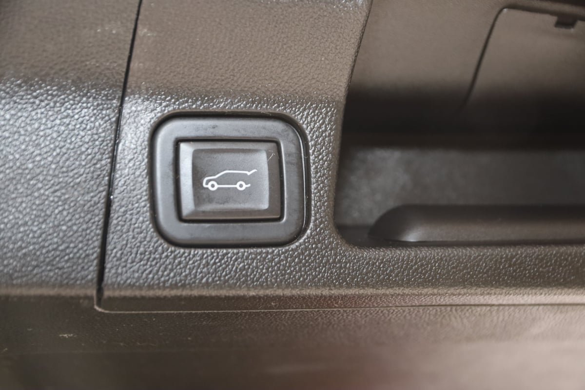 Used 2023 GMC Acadia SLT w/ Elevation Edition AWD/4WD image 42