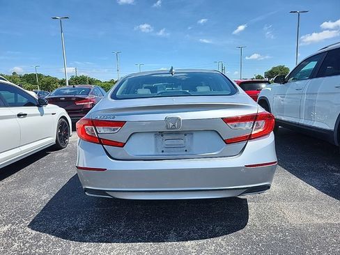 Used 2019 Honda Accord LX image 3