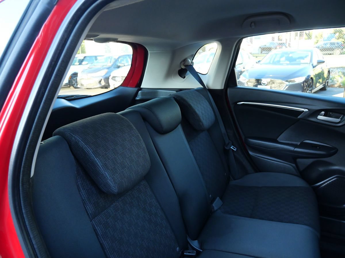 Used 2015 Honda Fit LX image 29