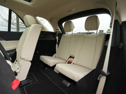 New 2026 Mercedes-Benz GLE 350 4MATIC image 43