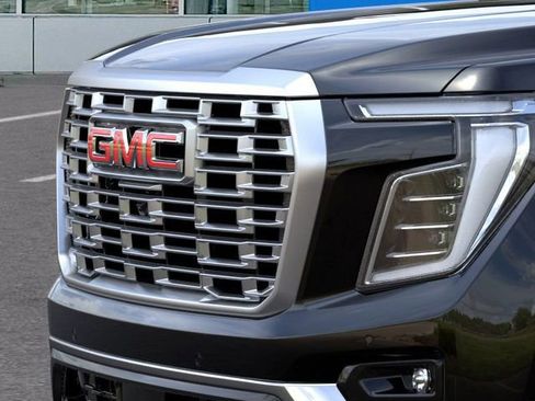New 2026 GMC Yukon XL Denali w/ LPO, Floor Liner Package AWD/4WD image 13