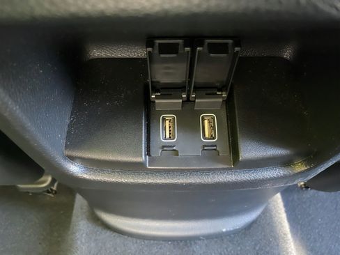 Used 2018 Honda CR-V Touring image 27