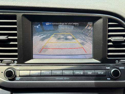 Used 2018 Hyundai Elantra SEL FWD image 22