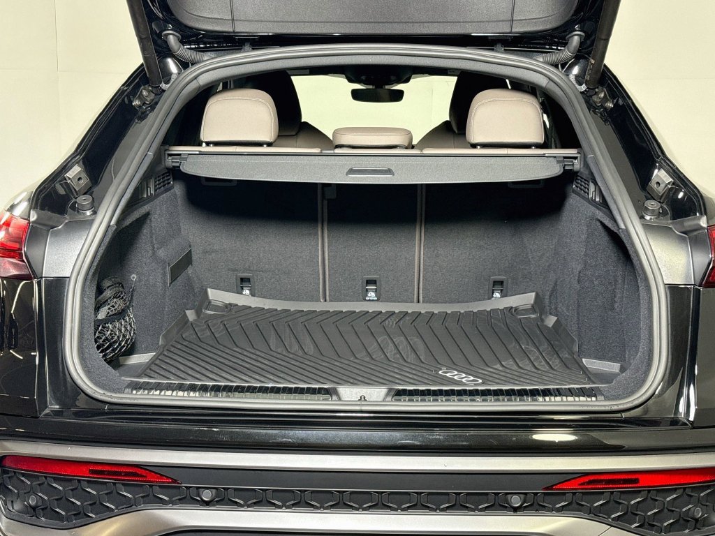 Used 2025 Audi Q5 Premium Plus AWD/4WD image 21