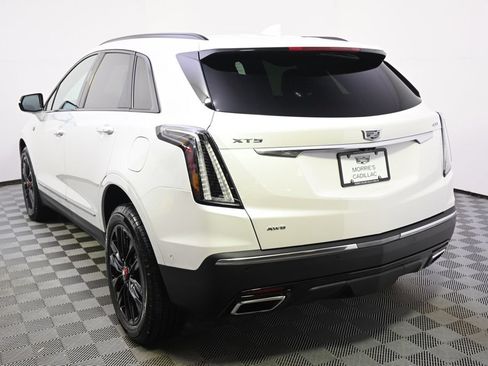 New 2025 Cadillac XT5 Sportv w/ LPO, Red Accent Package AWD/4WD image 4