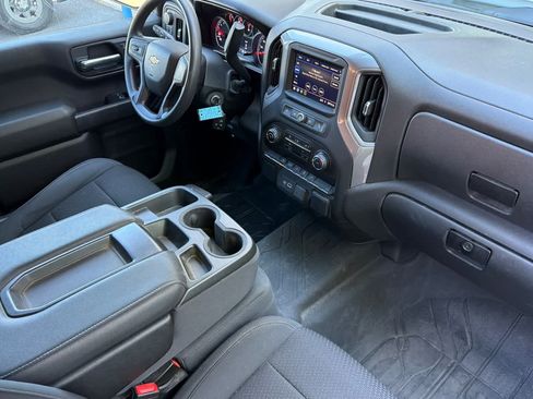 Used 2021 Chevrolet Silverado 1500 Custom AWD/4WD image 17