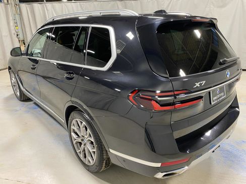 Used 2023 BMW X7 xDrive40i w/ Premium Package image 9