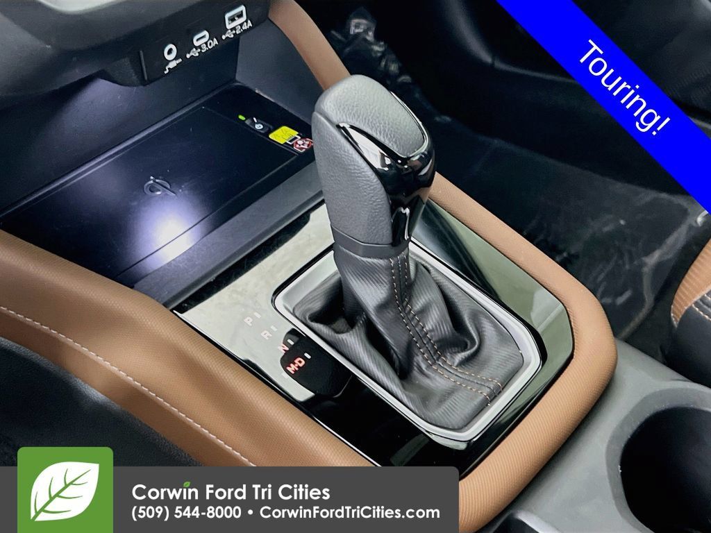Used 2025 Subaru Forester Touring AWD/4WD image 10
