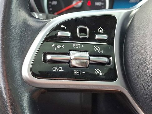 Used 2022 Mercedes-Benz GLC 300 4MATIC image 17