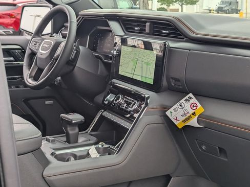 New 2026 GMC Sierra 1500 AT4 w/ AT4 Premium Package AWD/4WD image 21