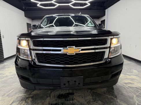 Used 2019 Chevrolet Suburban LT image 7