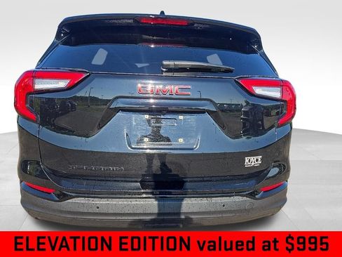 Certified 2024 GMC Terrain SLE w/ Driver Convenience Package FWD image 4