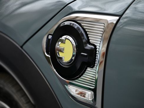 Used 2023 MINI Cooper Countryman SE w/ Signature Upholstery Package image 11