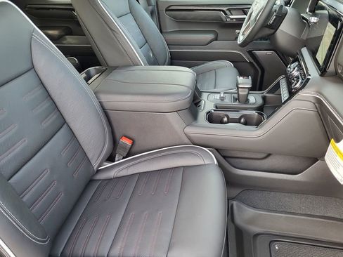 New 2026 GMC Sierra 1500 AT4X image 10