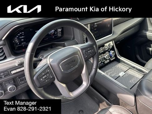Used 2023 GMC Yukon XL Denali w/ LPO, Floor Liner Package AWD/4WD image 25