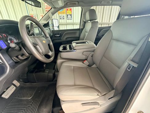 Used 2019 Chevrolet Silverado 2500 W/T w/ WT Convenience Package AWD/4WD image 18