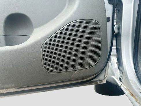 Used 2013 Nissan Frontier SV w/ SV Value Truck Pkg image 19