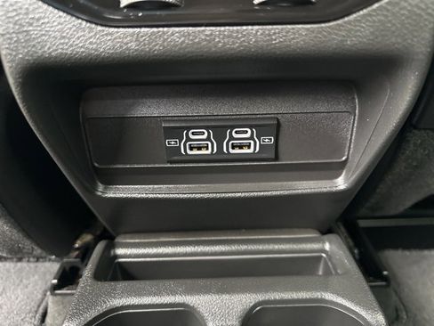 Certified 2024 Jeep Grand Cherokee L Laredo image 32