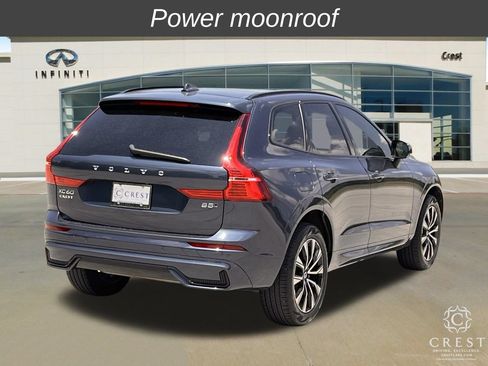 Used 2025 Volvo XC60 B5 Core AWD/4WD image 3