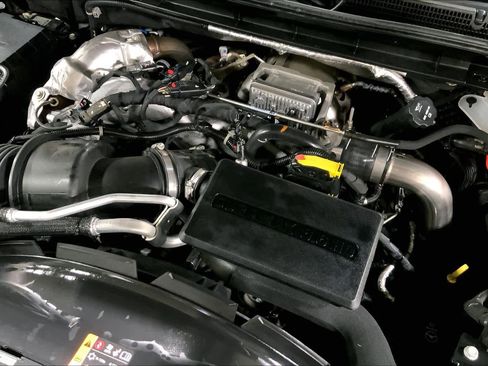 Used 2023 GMC Sierra 3500 Denali w/ Denali Ultimate Package image 32