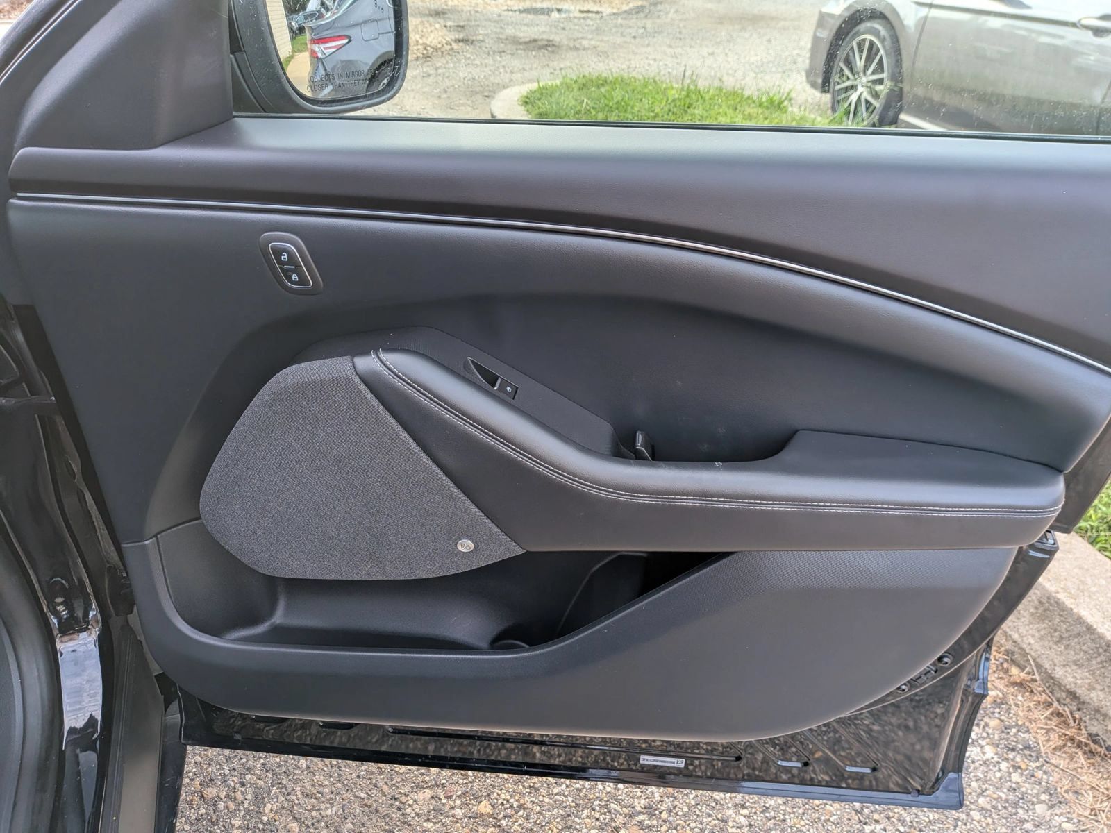 Used 2022 Ford Mustang Mach-E Premium RWD image 41