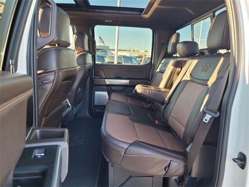 Used 2024 Ford F250 King Ranch w/ FX4 Off-Road Package image 9