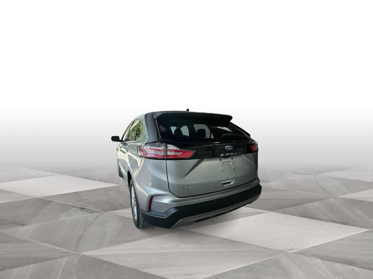 Used 2024 Ford Edge SEL AWD/4WD image 6