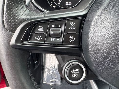 Used 2023 Alfa Romeo Stelvio Veloce image 21