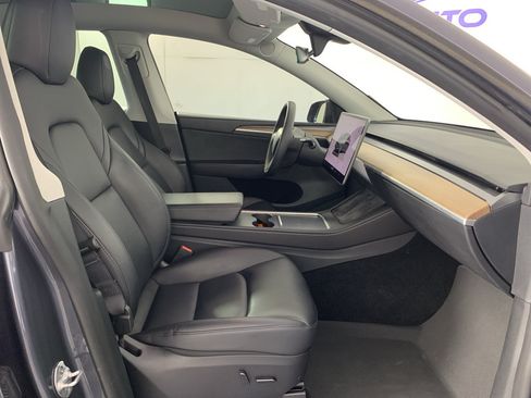 Used 2023 Tesla Model Y Long Range AWD/4WD image 39