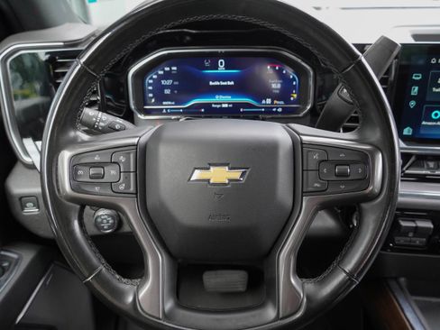 Used 2024 Chevrolet Silverado 2500 High Country w/ Technology Package AWD/4WD image 17