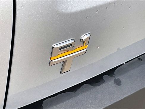 Used 2024 Rivian R1T Adventure image 30