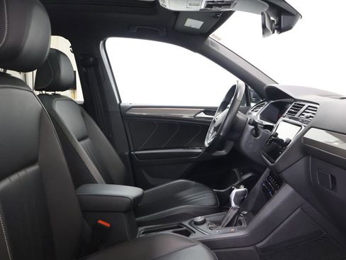 Used 2024 Volkswagen Tiguan SE R-Line AWD/4WD image 21