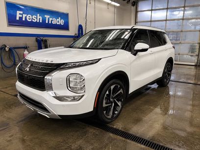 Used 2023 Mitsubishi Outlander SE