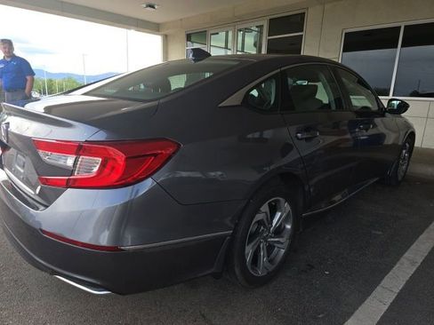 Used 2018 Honda Accord EX-L image 8