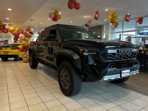 New 2025 Toyota Tacoma Trailhunter image 2