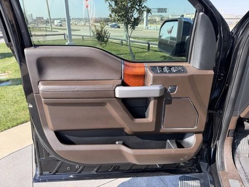 Used 2017 Ford F150 King Ranch w/ Equipment Group 601A Luxury image 8