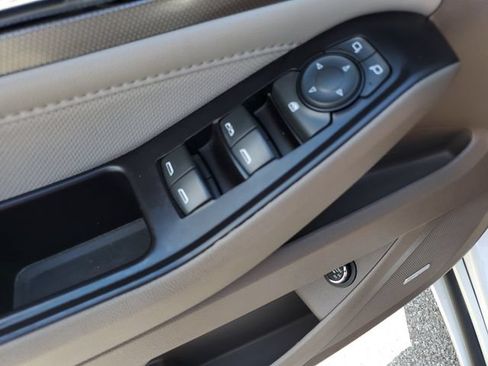 Used 2019 Chevrolet Traverse Premier AWD/4WD image 23