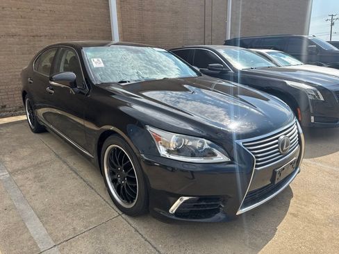 Used 2015 Lexus LS 460 AWD w/ Comfort Package image 3