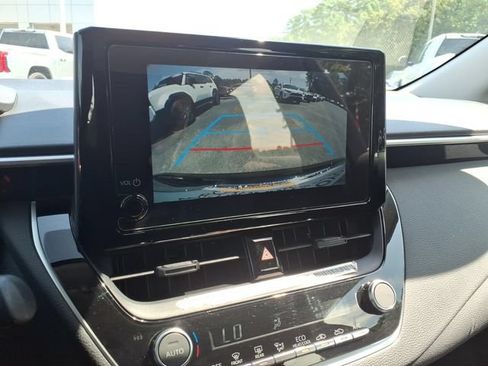 Used 2024 Toyota Corolla LE FWD image 17