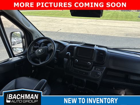 Used 2024 RAM ProMaster 2500 w/ Convenience Group FWD image 9