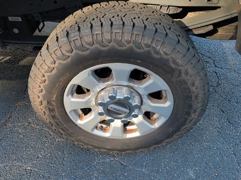 Used 2024 Ford F250 XLT image 5