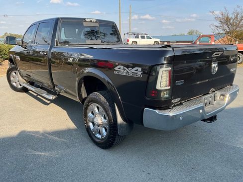 Used 2018 RAM 2500 Laramie w/ Off Road Package AWD/4WD image 7