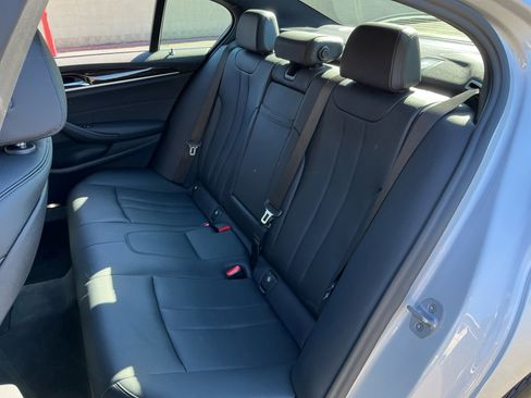 Used 2019 BMW 530i w/ Convenience Package image 20