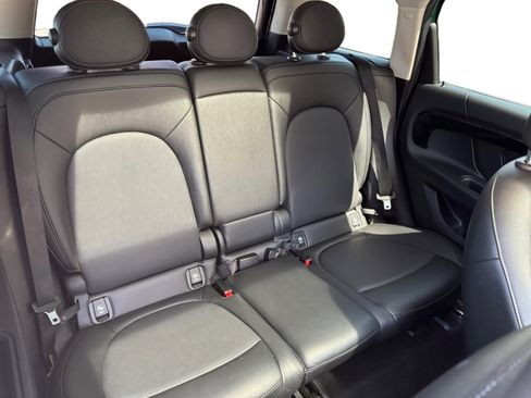 Used 2022 MINI Cooper Countryman image 17