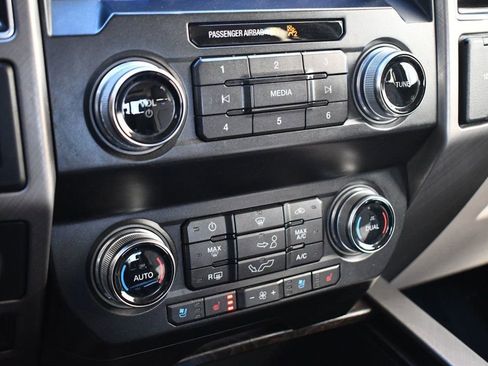 Used 2019 Ford F150 Limited image 39