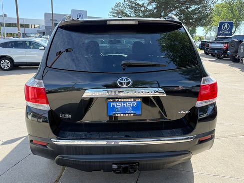 Used 2012 Toyota Highlander SE w/ Tow Pkg AWD/4WD image 5