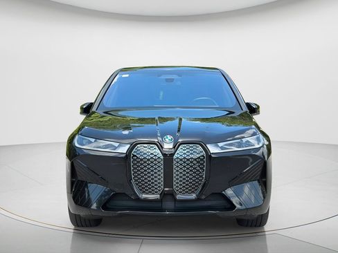 Used 2024 BMW iX xDrive50 w/ Premium Package AWD/4WD image 2