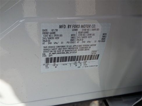 Used 2020 Lincoln Nautilus Reserve image 41