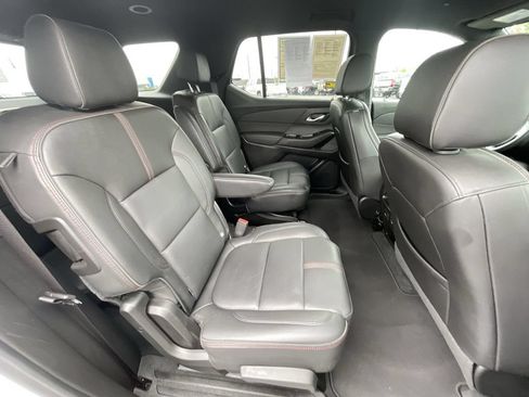 Certified 2023 Chevrolet Traverse RS FWD image 26