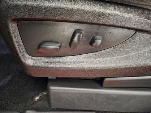 Used 2018 Chevrolet Silverado 1500 LT w/ LT Eassist Package image 64